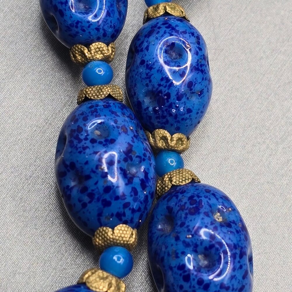 VTG Czech ‘Lapis’ Art Glass Necklace 26" Graduated Nugget Beads Brass Caps 1950s - Picture 6 of 12